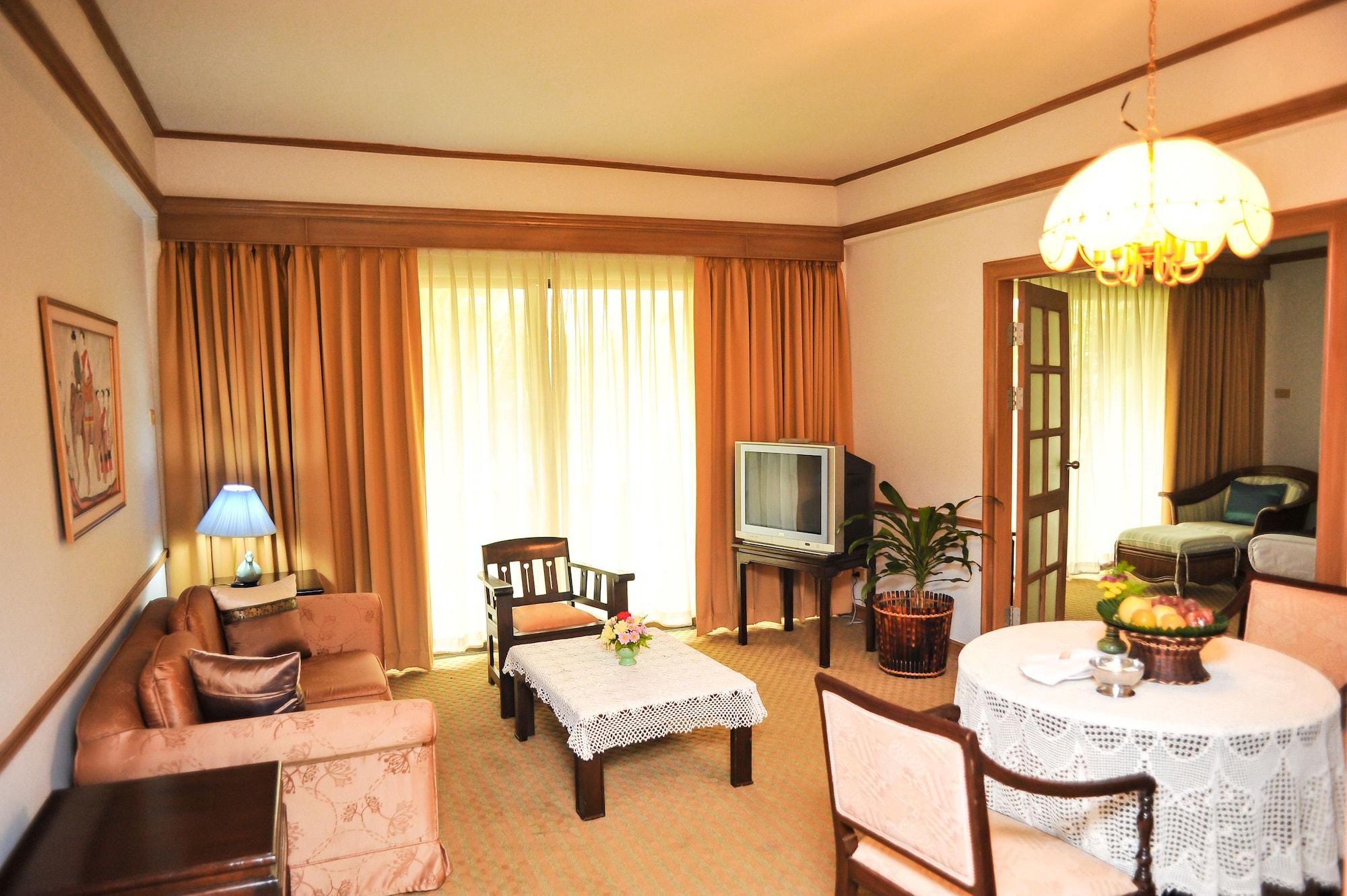 Wiang Indra Riverside Resort Chiang Rai Exterior photo